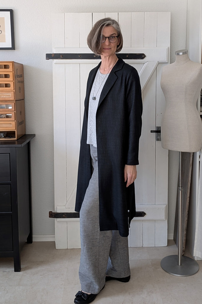 Designbeispiel von der Farbe Schieferschwarz