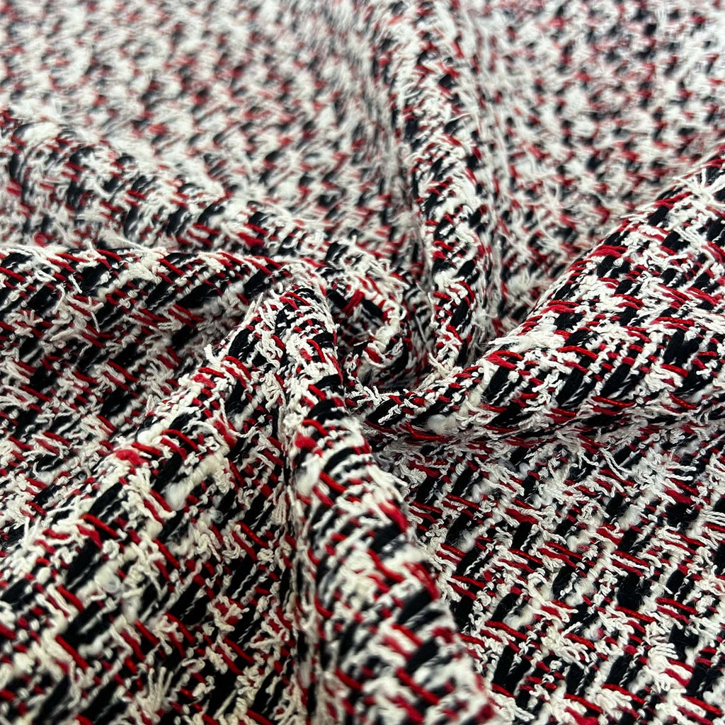 Produktfoto von unserem 3D-Chanel in Schwarz, Weiß und Rot. 
