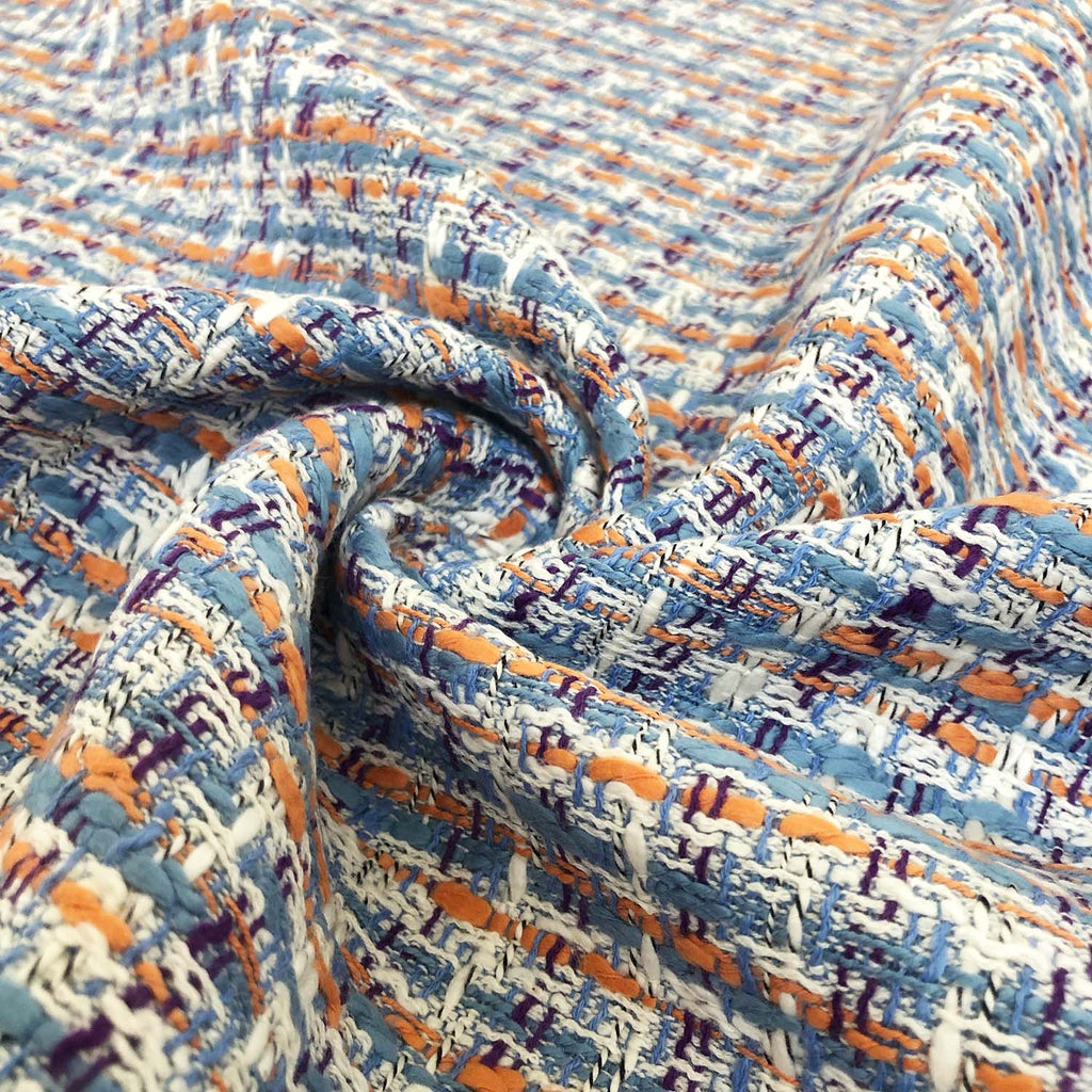 Produktfoto von unserem farbenfrohen 3D-Chanel in Orange, Hellblau, Weiß und Lila. 