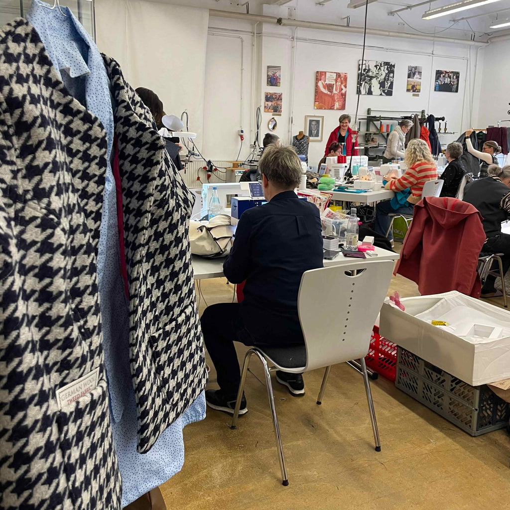 Nähhalle mit German Tweed Jacke