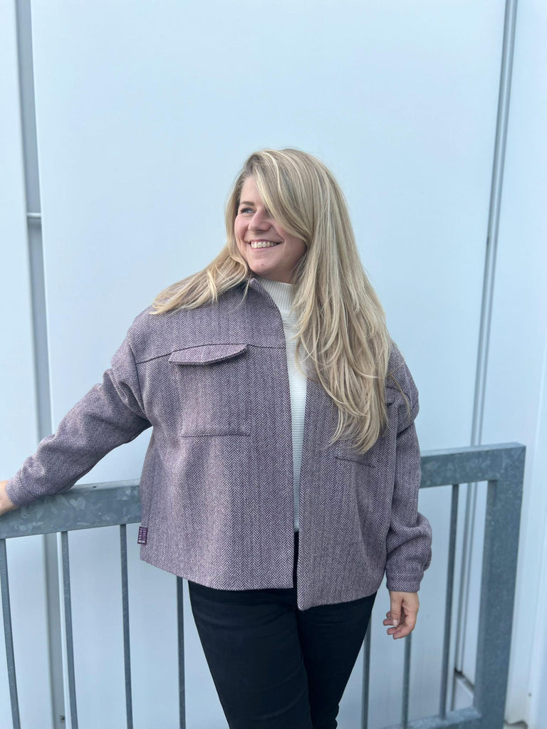 Nähbeispiel von unserem German Tweed Dornröschen als Jacke Jens von Sewingmachina