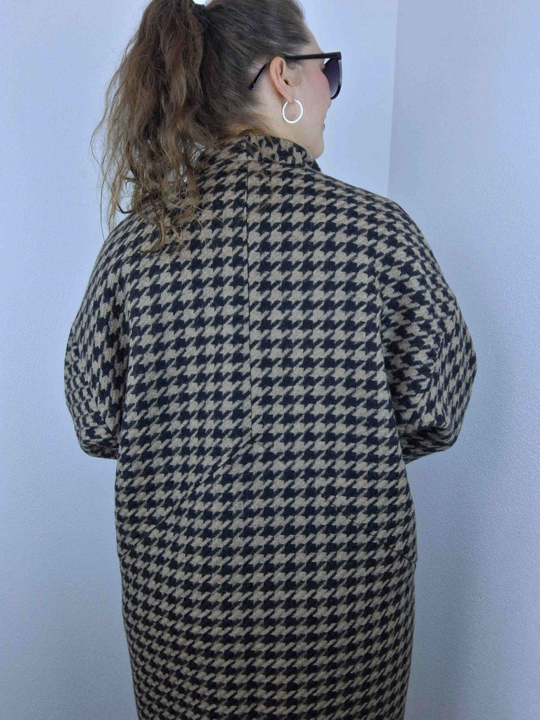 Designbeispiel Mantel von hinten