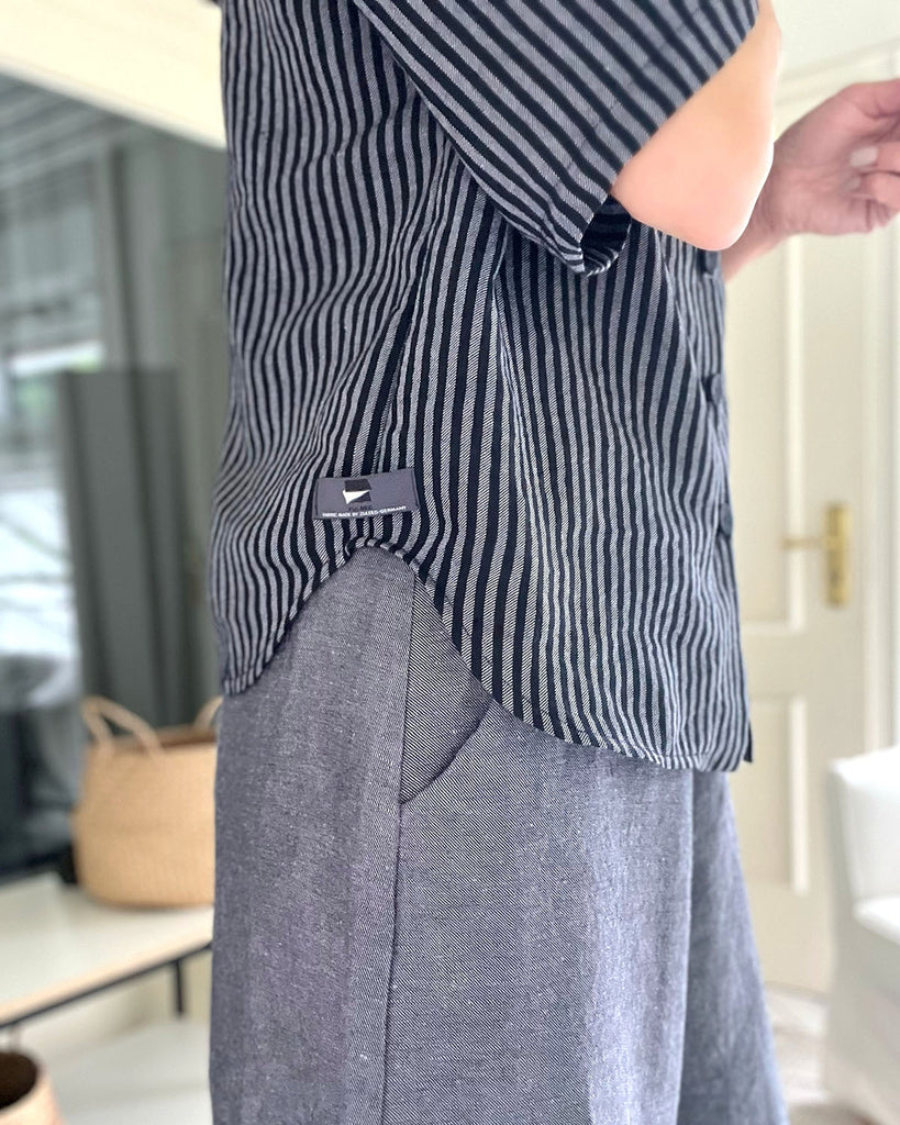 Nähbeispiel von unserem Wolle-Leinen-Mix als weite Hose und Reverkragenbluse