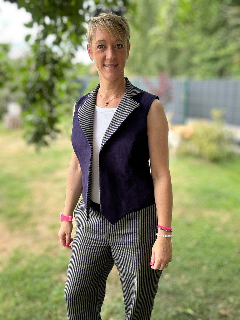 Nähbeispiel vom Wolle-Leinen-Mix als Uni und Streifen in der Farbkombi Lila/Lindgrün