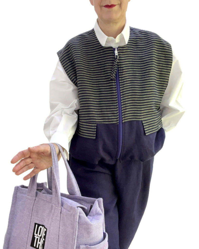 Nähbeispiel vom Wolle-Leinen-Mix als Streifen in Lila/Lindgrün und Uni in Lila