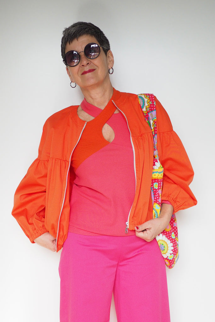 Nähbeispiel von unserem Cotton Stretch in Pink und Orange