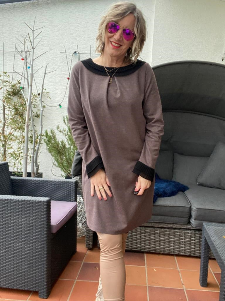 Nähbeispiel Abseitenfischgrat Malve als Kleid Liva